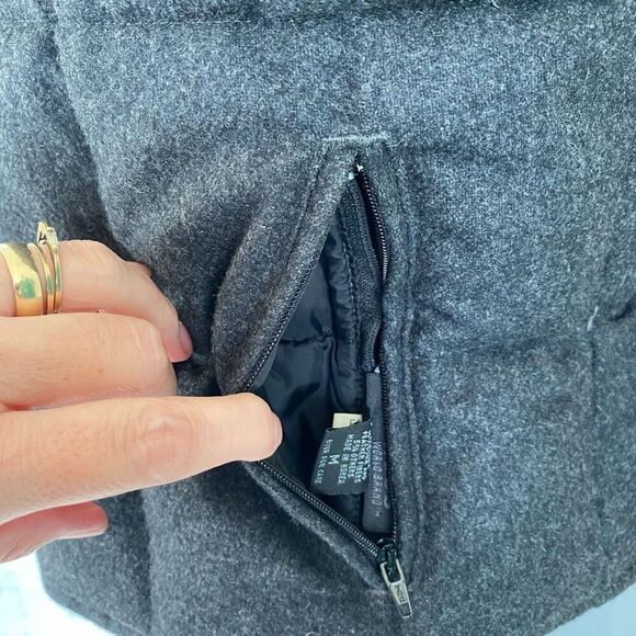 Express women M duck down blend full zip winter vest grey - Picture 3 of 10